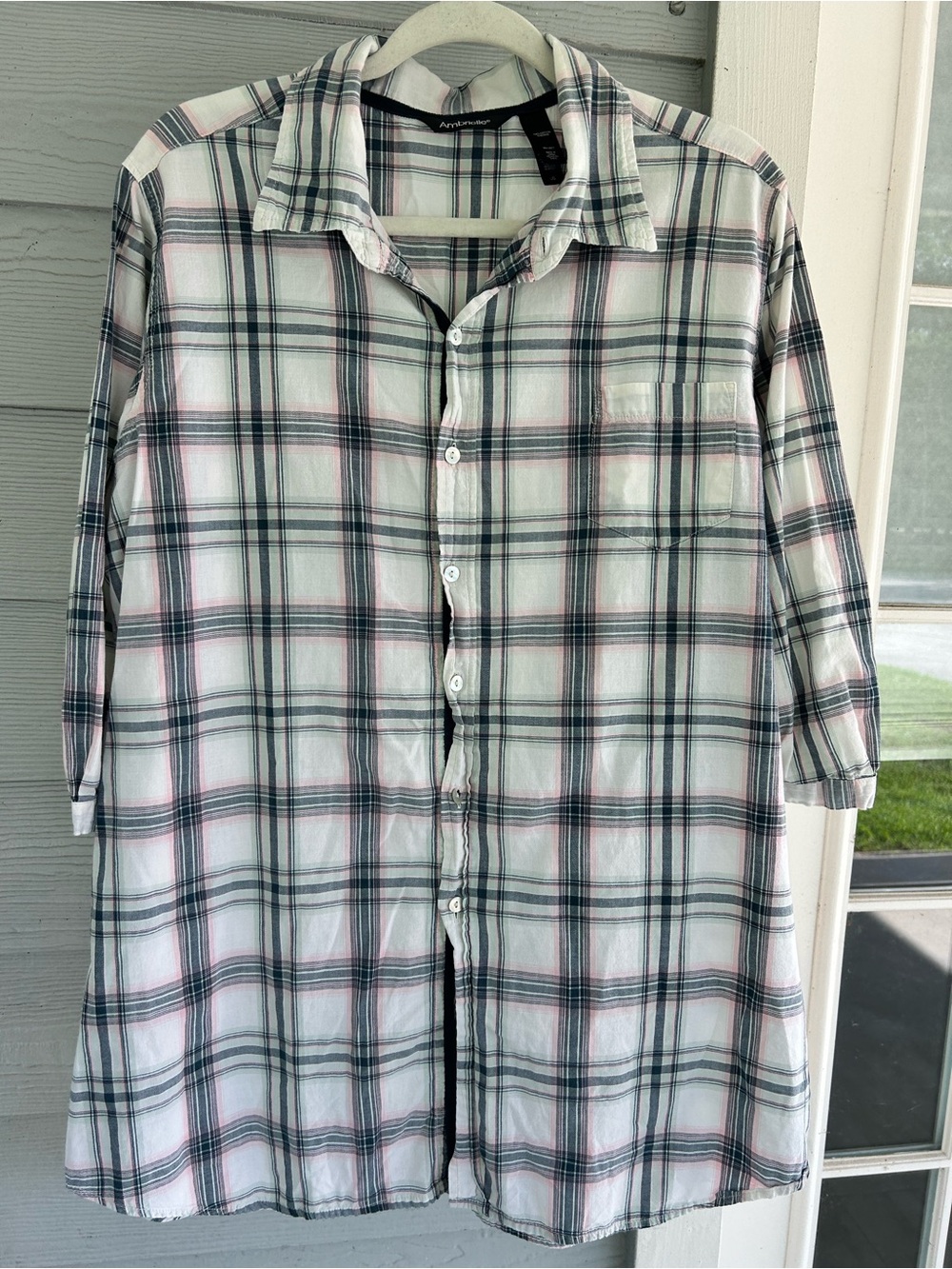 Ambrielle White Plaid Button-Down Lounge Shirt Pink and Blue Stripes Pajama Top